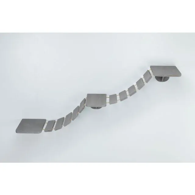 TRIXIE Šplhací žebřík k upevnění na stěnu, 3 platformy, 150x30cm, šedohnědá